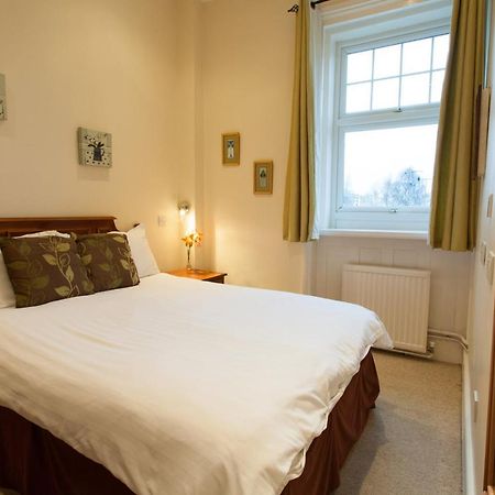 The Walnut Tree Inn Blisworth Екстер'єр фото