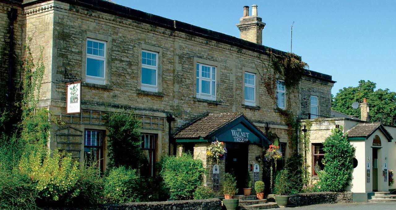 The Walnut Tree Inn Blisworth Екстер'єр фото