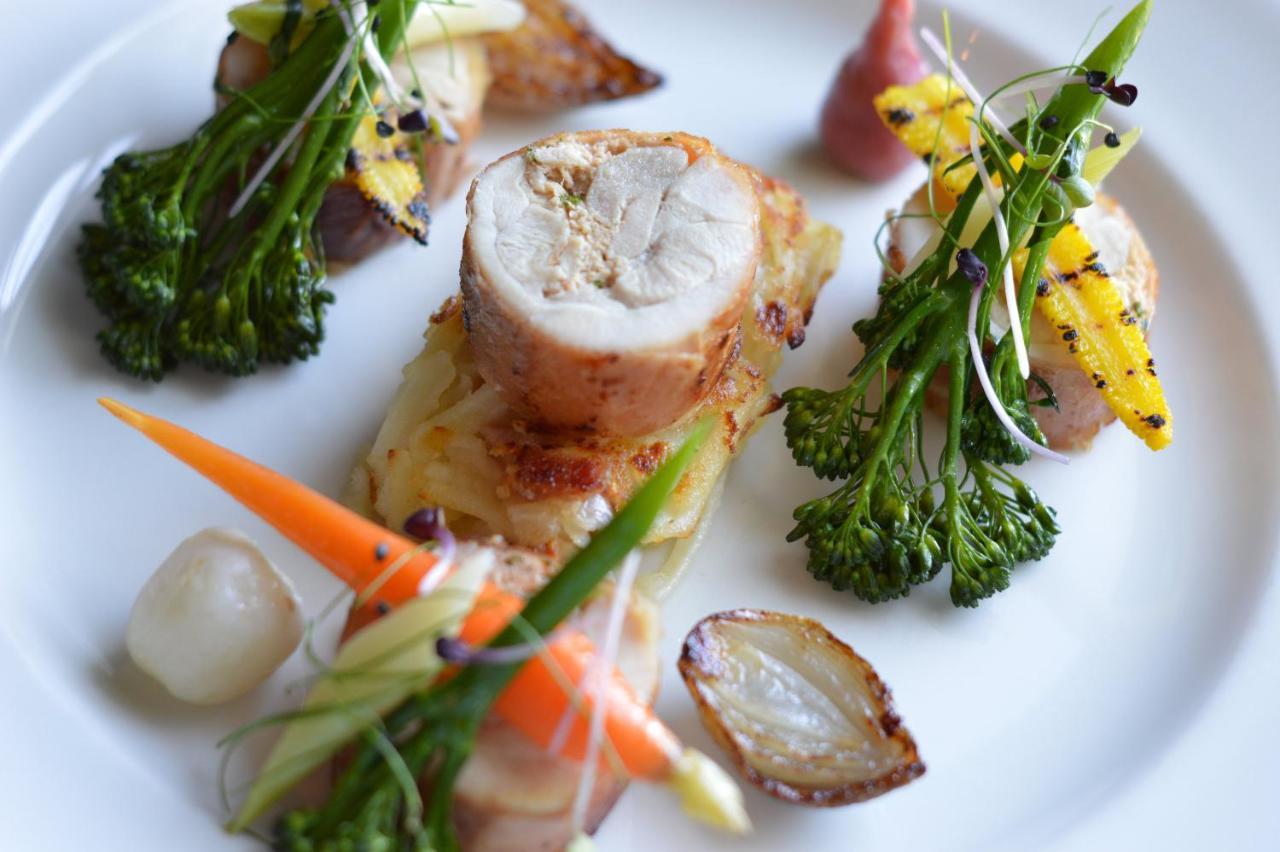 The Walnut Tree Inn Blisworth Екстер'єр фото