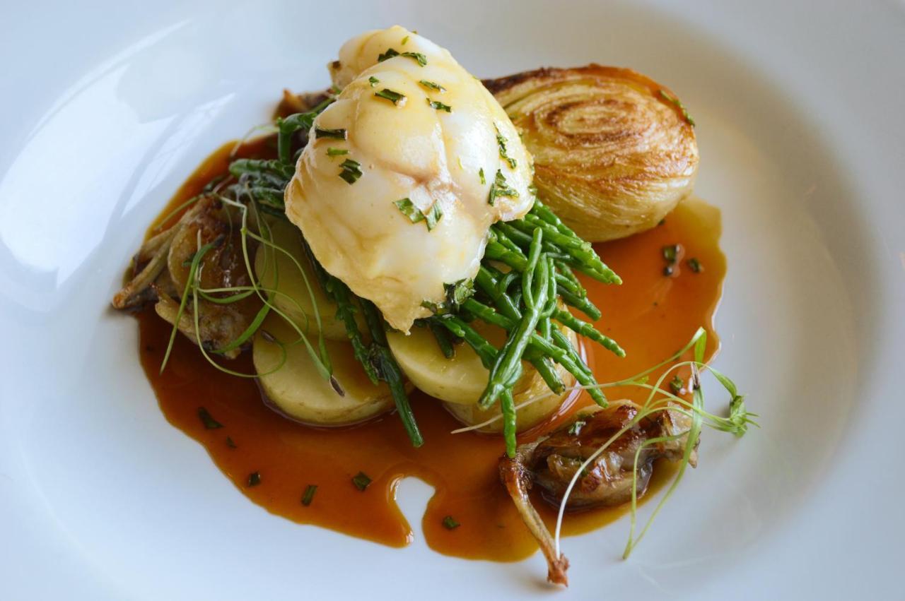 The Walnut Tree Inn Blisworth Екстер'єр фото